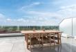 Studio sur le toit entièrement rénové et prêt à être emménagé, avec une grande terrasse ensoleillée et des vues magnifiques!