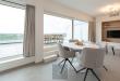 Studio sur le toit entièrement rénové et prêt à être emménagé, avec une grande terrasse ensoleillée et des vues magnifiques!