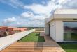 Appartement rénové avec très grande terrasse sur le toit.