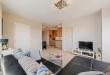 Centrally located corner flat with a sunny terrace and unobstructed views