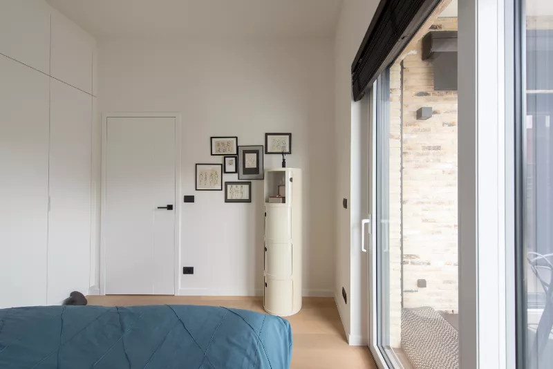 Recent instapklaar luxe-appartement met 2 slpk, dressing en zonneterras te Nieuwpoort-Stad.