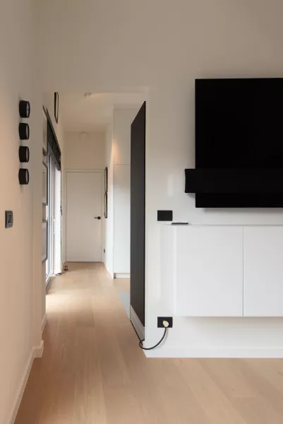 Recent instapklaar luxe-appartement met 2 slpk, dressing en zonneterras te Nieuwpoort-Stad.