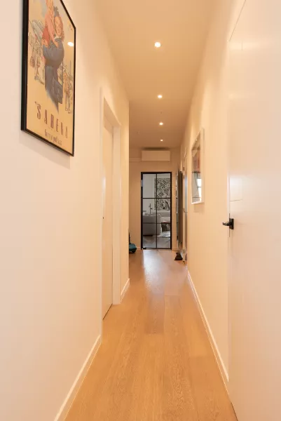 Recent instapklaar luxe-appartement met 2 slpk, dressing en zonneterras te Nieuwpoort-Stad.