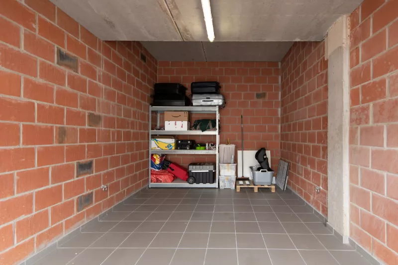 Recent instapklaar luxe-appartement met 2 slpk, dressing en zonneterras te Nieuwpoort-Stad.