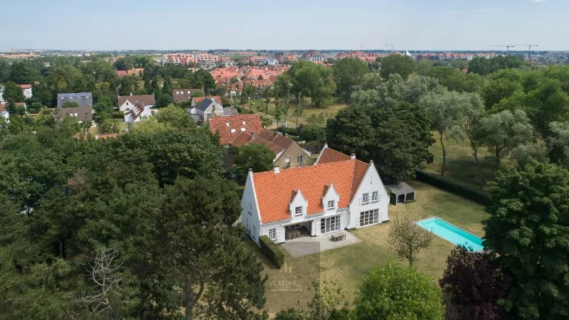 Uitzonderlijke villa op 3299m² gelegen op toplocatie te Nieuwpoort-Bad.