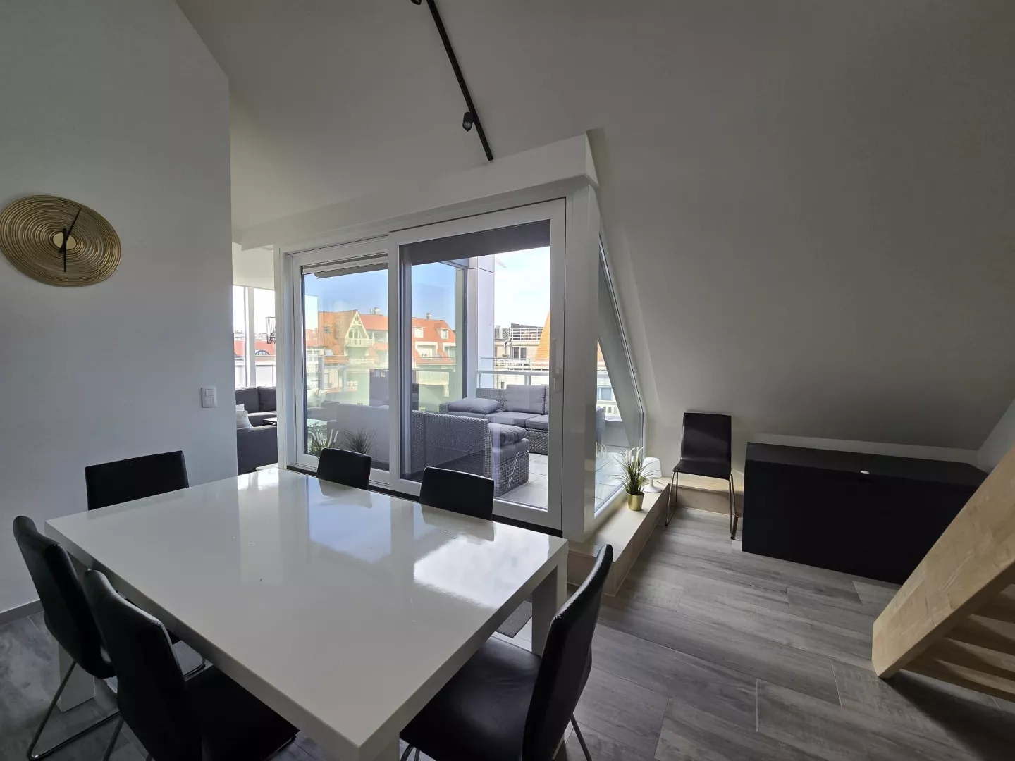 Penthouse avec vue sur la mer situé idéalement à Nieuport