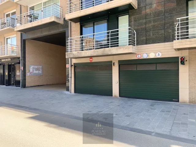 Garage fermé au niveau -0,5 - Résidence Apollo - Franslaan 150 Nieuport