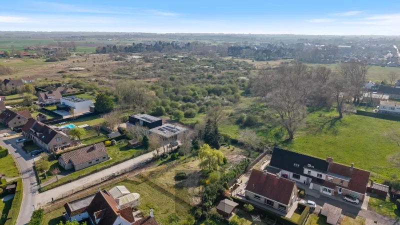 Uniek gelegen perceel bouwgrond van 1475m² grenzend aan natuurgebied.