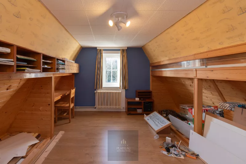 Grande villa de 1533 m² située au cœur du quartier Simli à Nieuport-Bad.