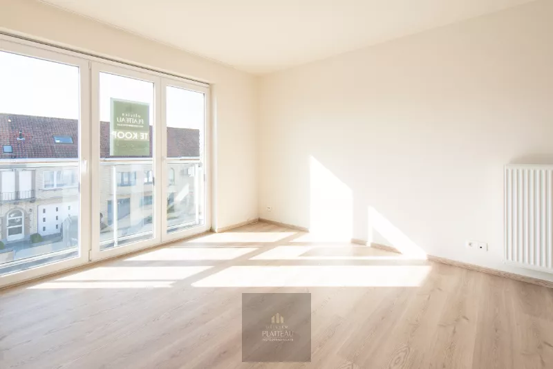 Recent one-bedroom apartment with parking space and basement storage room.