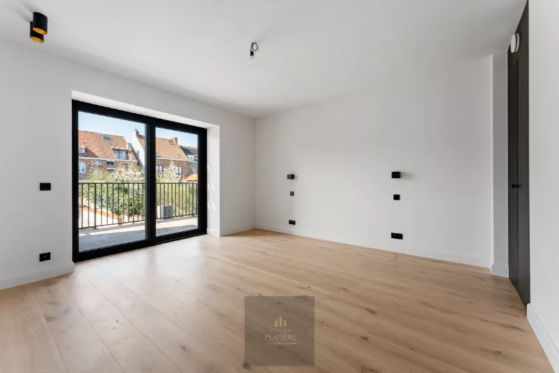 Appartement de luxe de 115 m² prêt à emménager, idéalement situé à proximité de la place du marché de Nieuwpoort.
