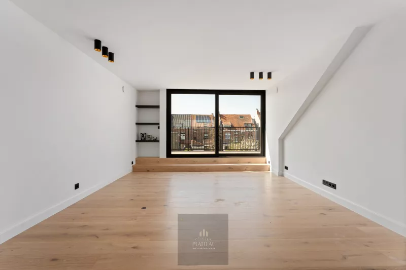 Appartement de luxe de 115 m² prêt à emménager, idéalement situé à proximité de la place du marché de Nieuwpoort.