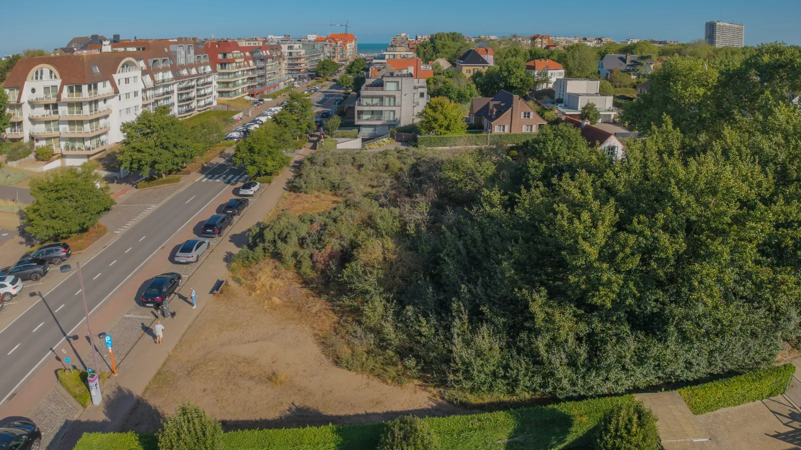 2 lots of building land in Oostduinkerke via a share deal—sale of shares!