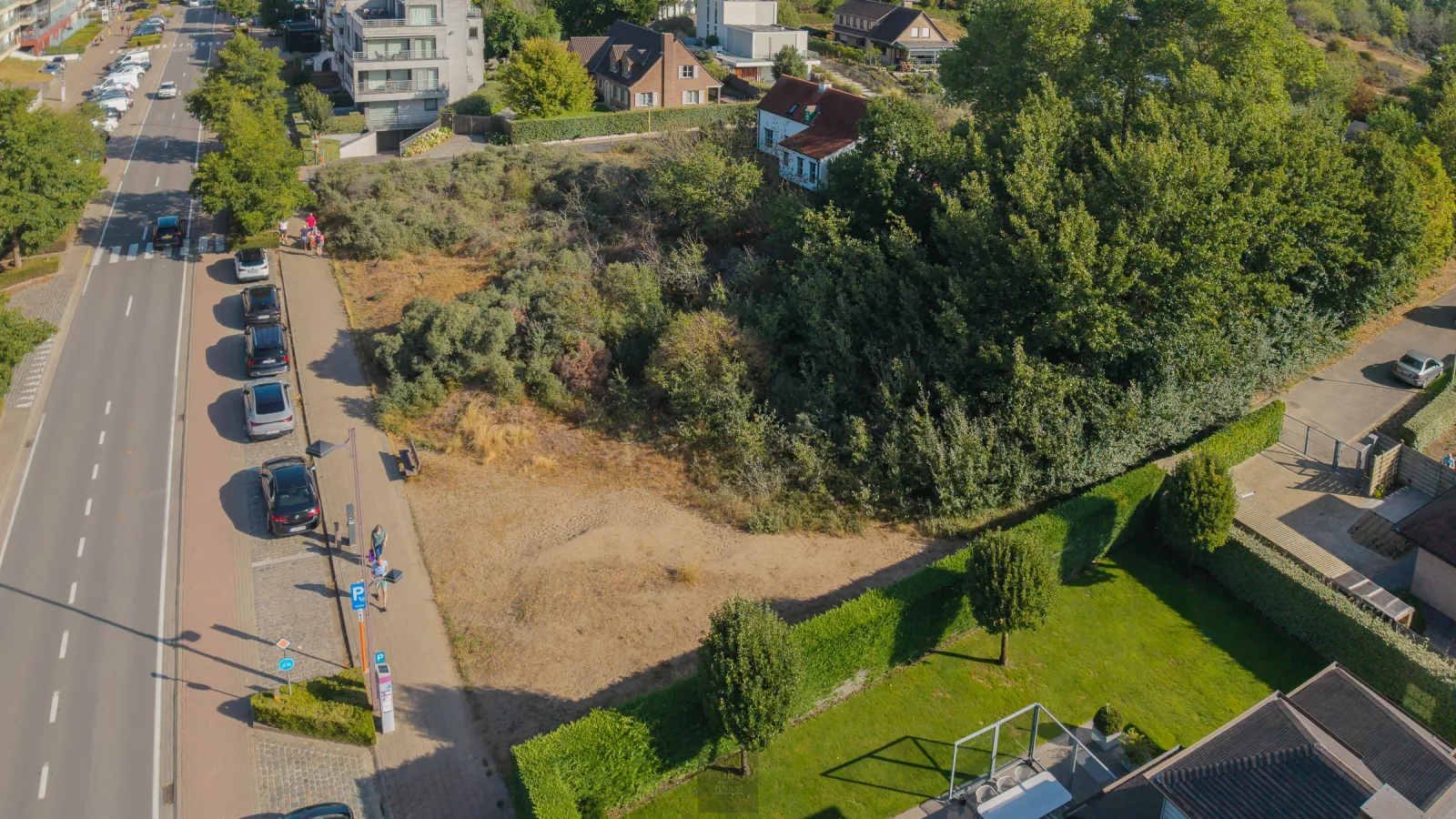 2 lots of building land in Oostduinkerke via a share deal—sale of shares!