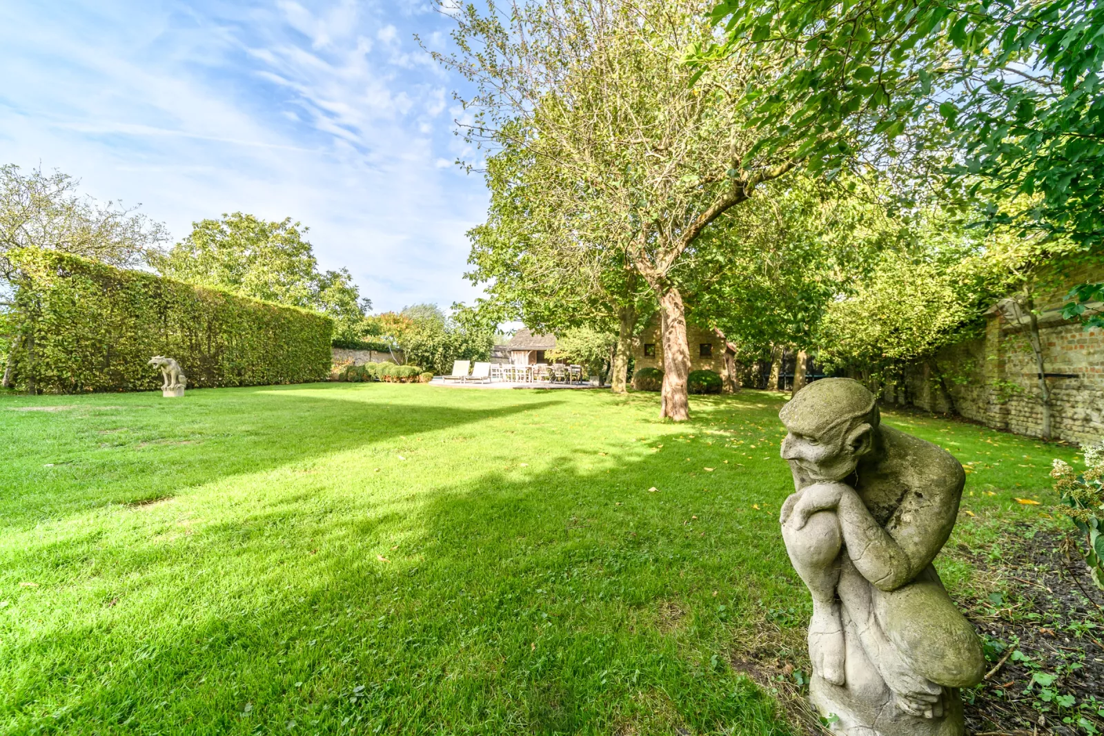 Historic grandeur and modern comfort in a unique vicarage in Stuivekenskerke.